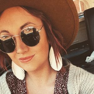 Meet your Posher, Ashlyn